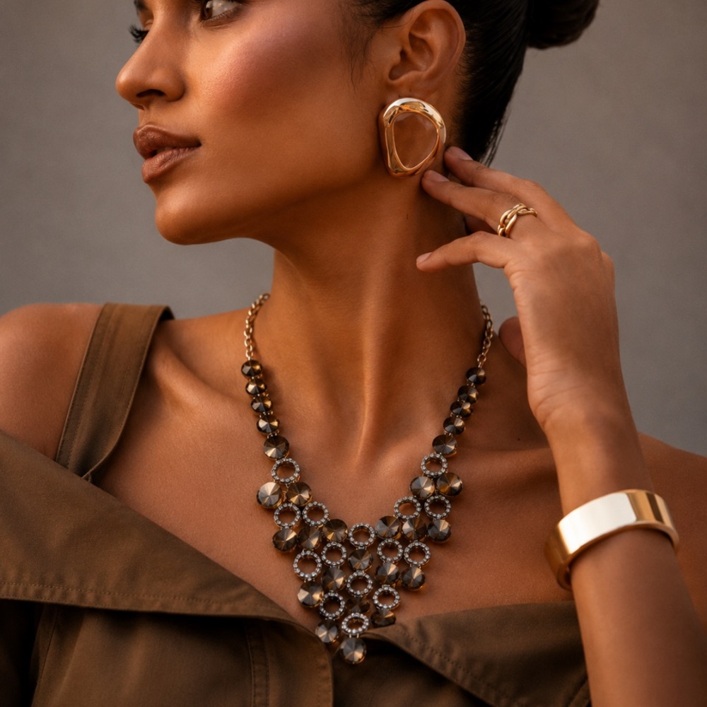 Elegant Gold-Tone Smoky Gray Statement Necklace